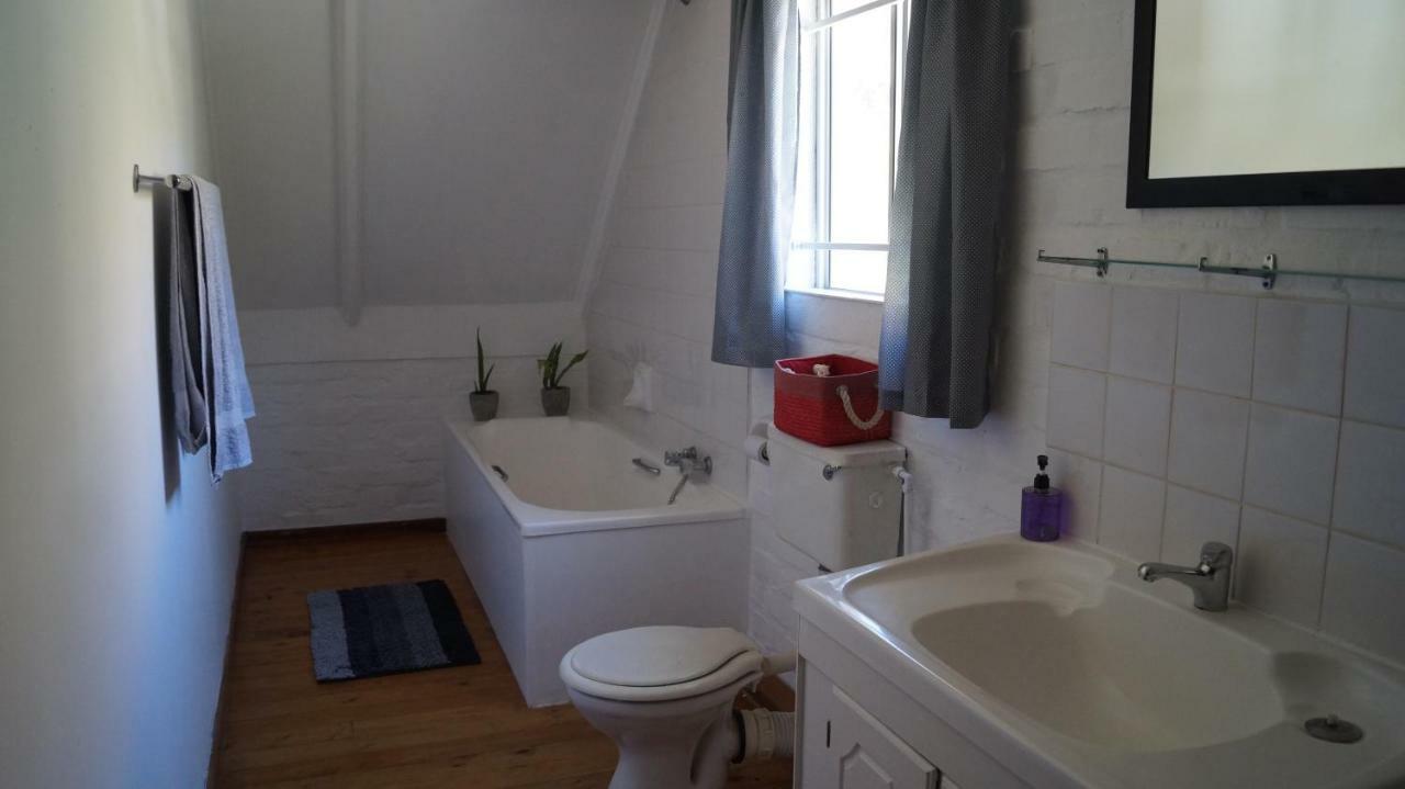 White Lily Villa Монтегю Екстериор снимка